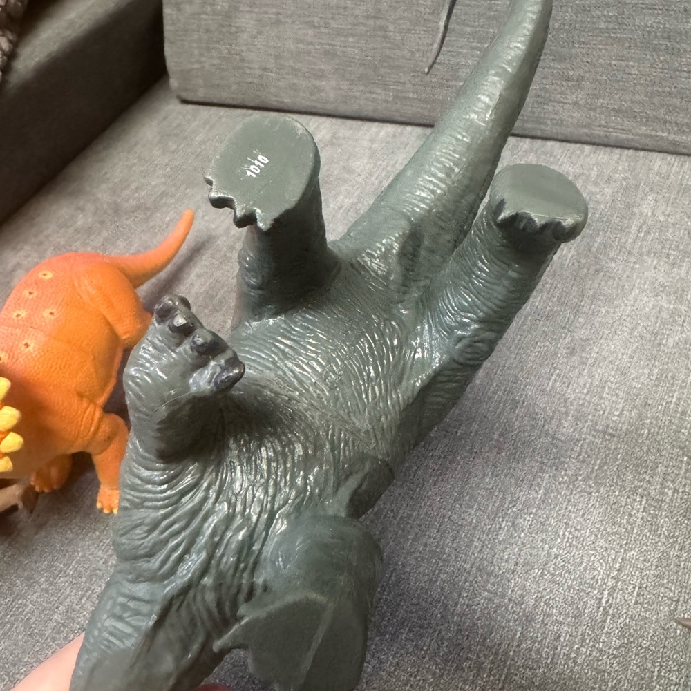Large Vintage Dinosaur Toy Set - Green, Orange, Black - Picture 14 of 16
